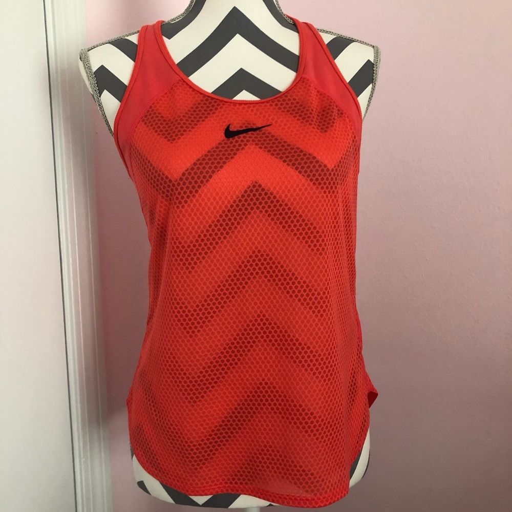 Nike workout racer back tank. NEVER WORN